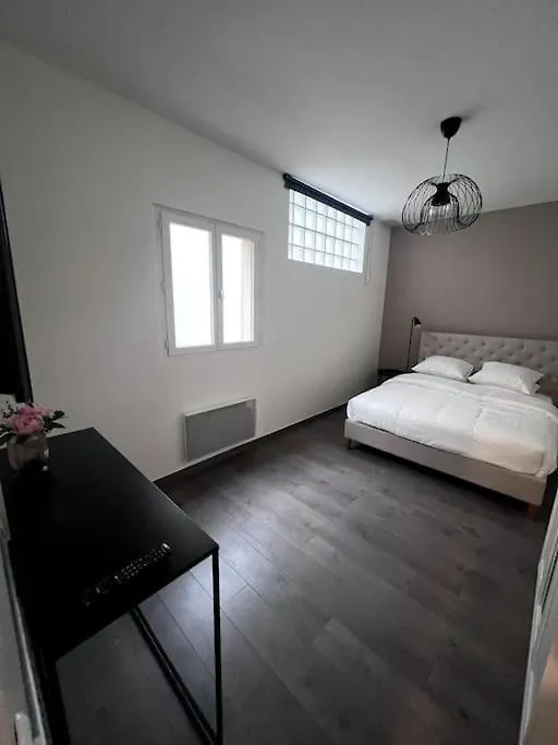 Stea Guesthouse Proche Paris Villeneuve-le-Roi France